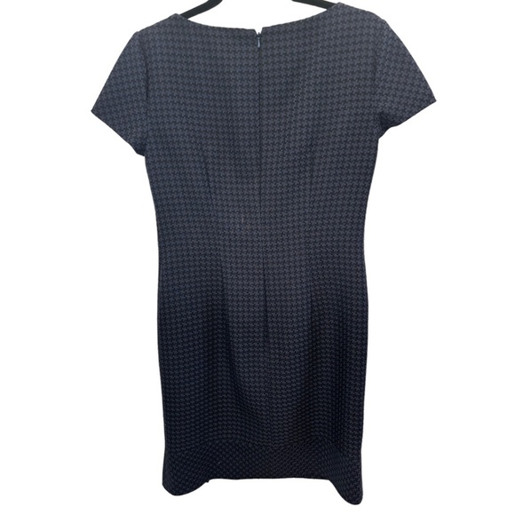 JONES NEW YORK Sheath Dress Black & Gray Short Sleeve Back Zip Houndstooth Sz 6 - Picture 3 of 4